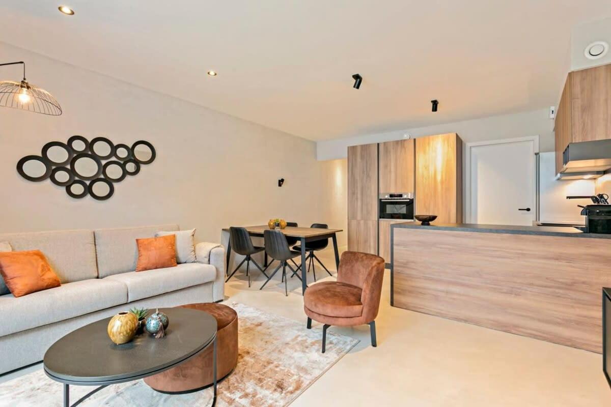 Huswell - Unique Apartment In The City-Center Of Knokke Exteriör bild